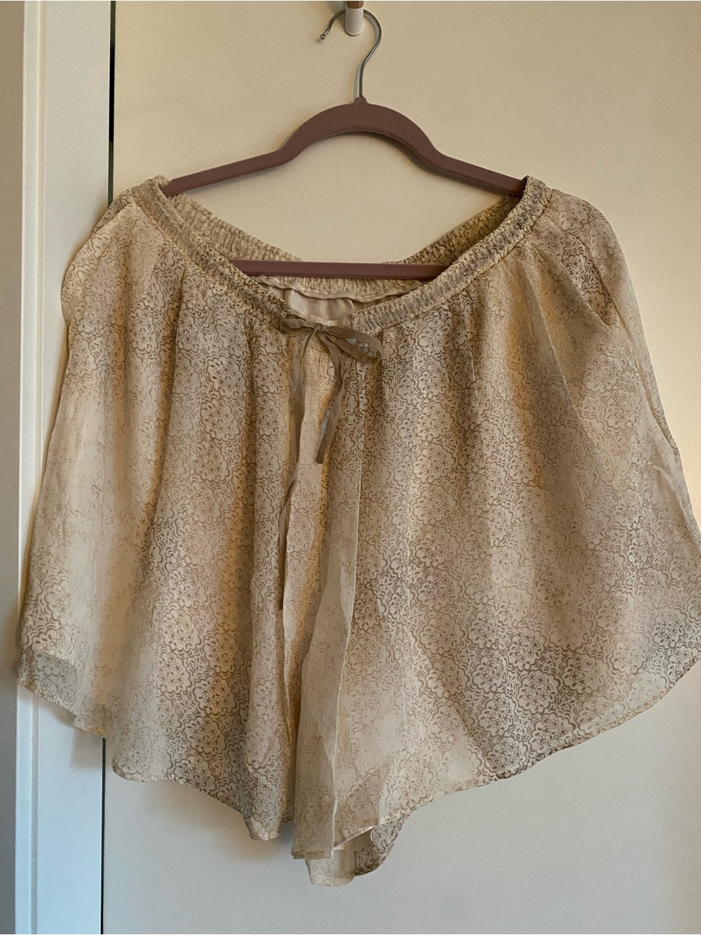 Club Monaco Women’s Cream Silk Shorts - Elegant Lightweight